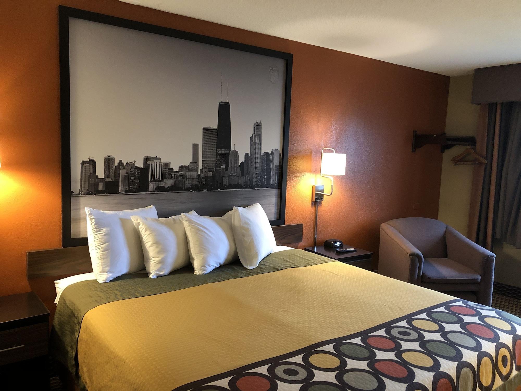 Super 8 By Wyndham Crystal Lake Luaran gambar