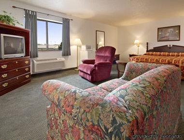 Super 8 By Wyndham Crystal Lake Bilik gambar