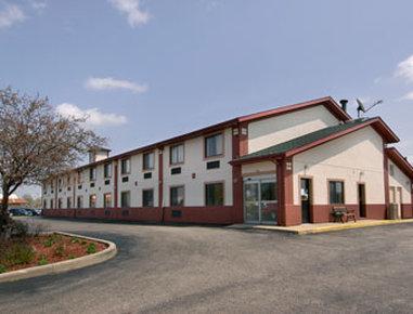 Super 8 By Wyndham Crystal Lake Luaran gambar